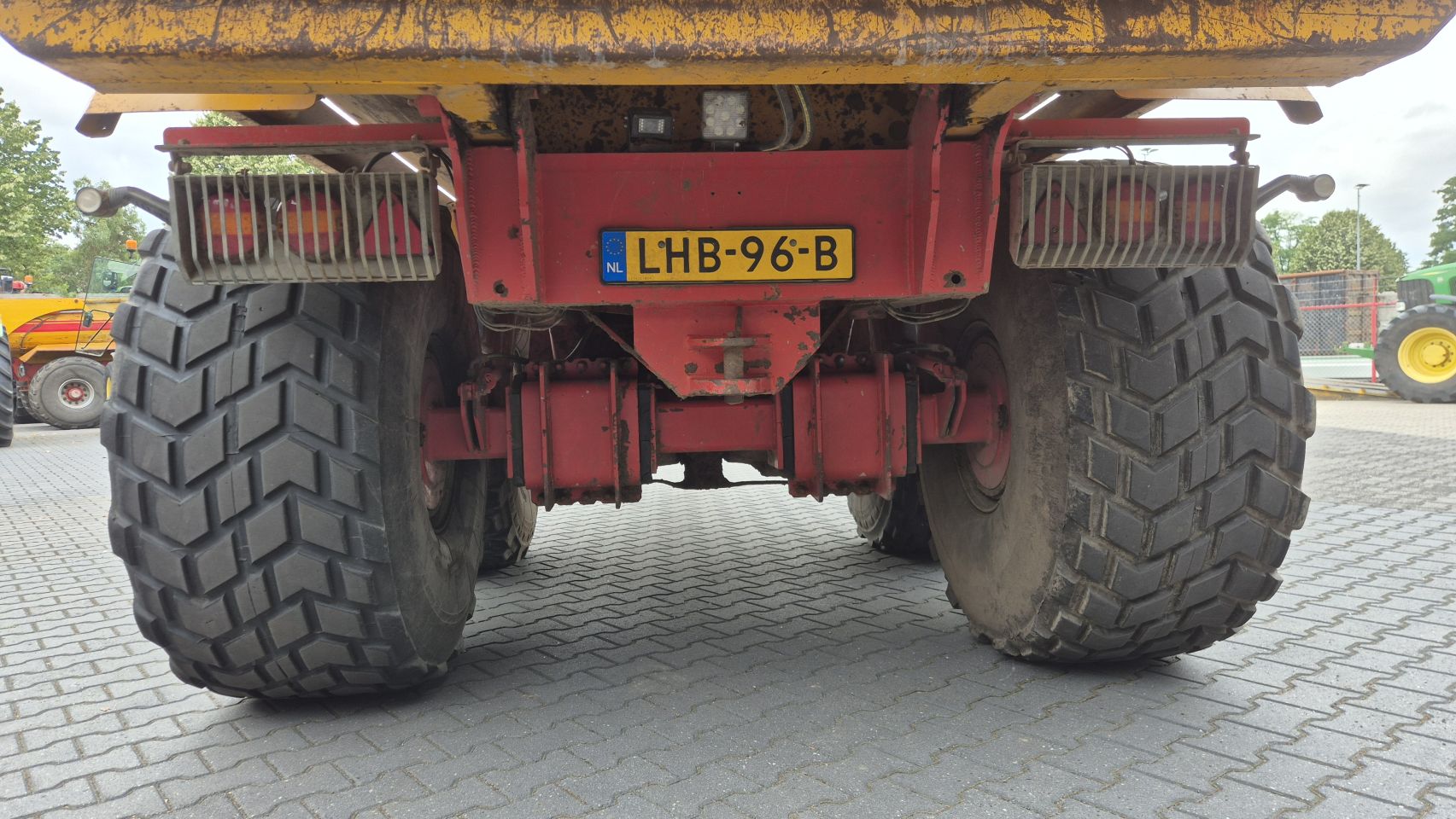 JAKO Tiger 240SK Gronddumper Zandkipper