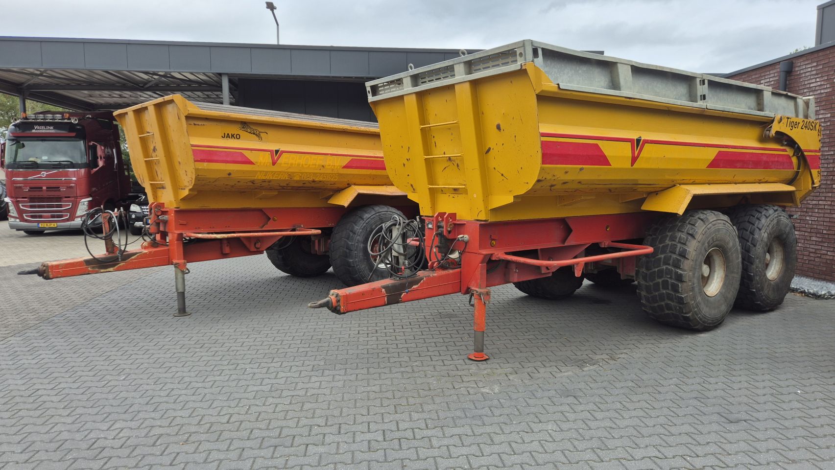 JAKO Tiger 240SK Gronddumper Zandkipper