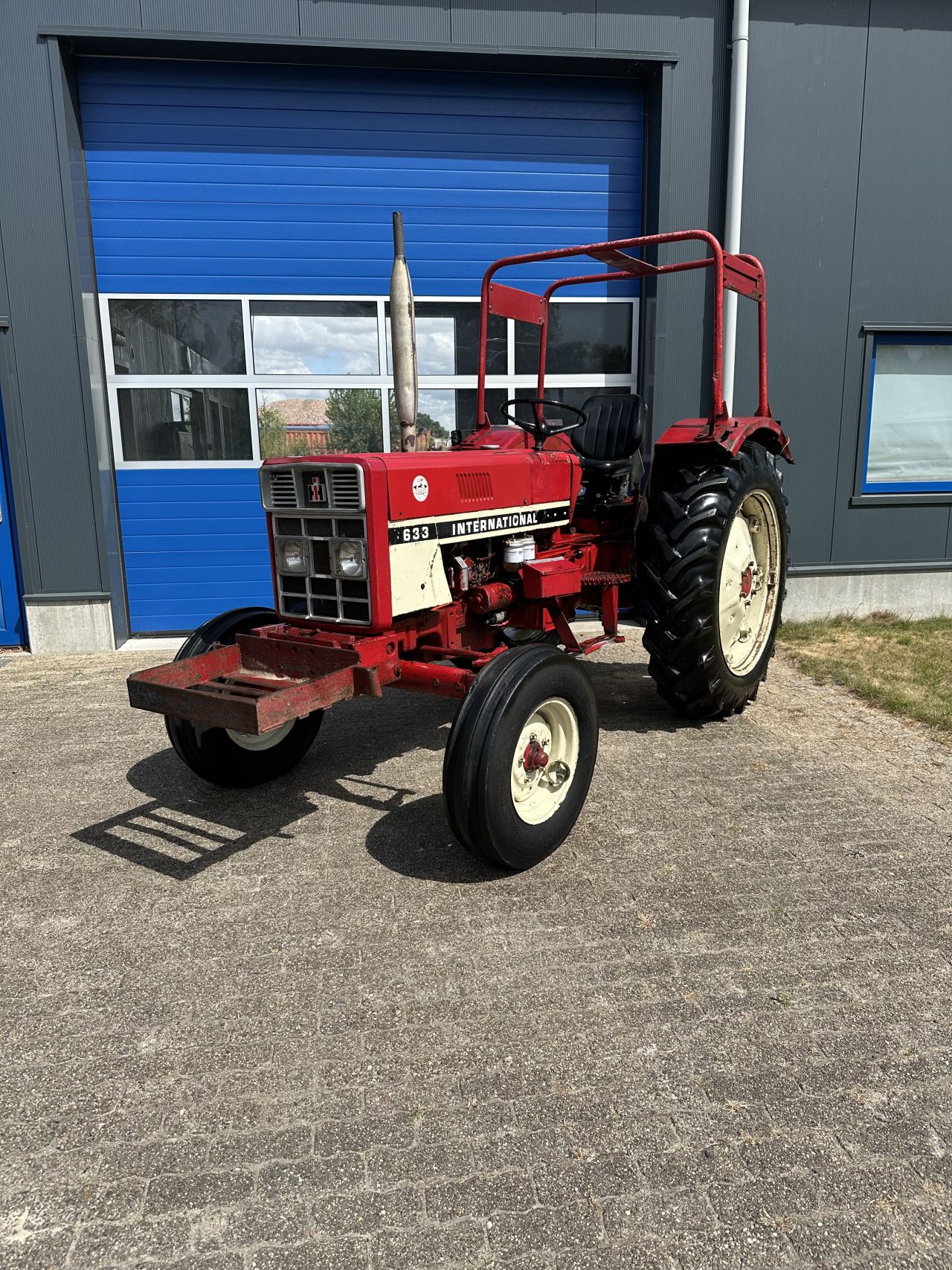 International 633