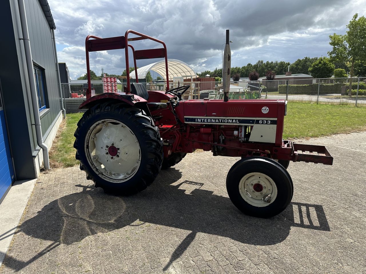 International 633