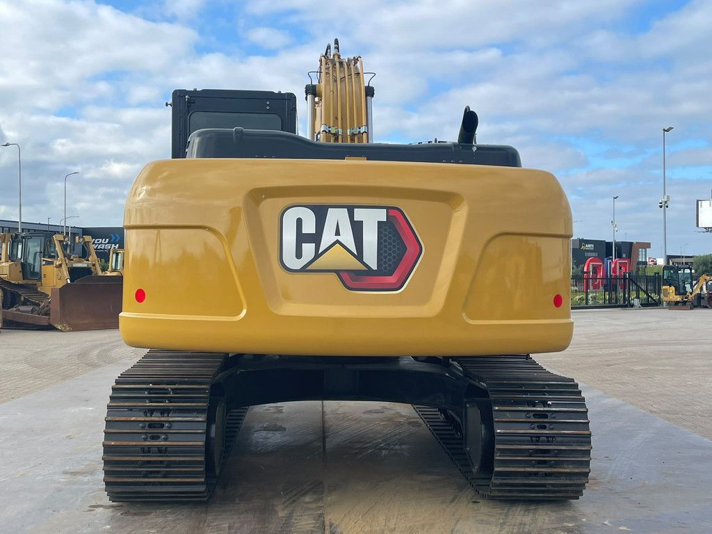Caterpillar 323D3