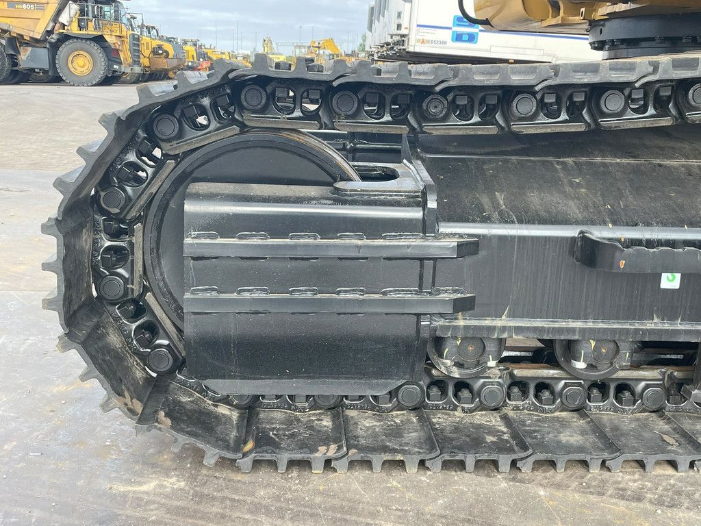 Caterpillar 323D3