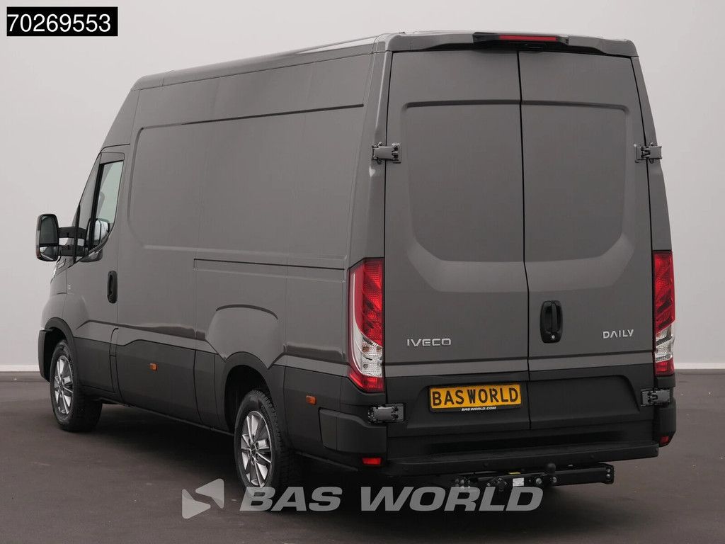 Iveco Daily 35S21 BPM VRIJ! 3.0L Automaat 210PK 3,5t Trekhaak ACC LED Airco Camera Parkeersensoren Tacho Euro6 L2 12m3 A/C Towbar