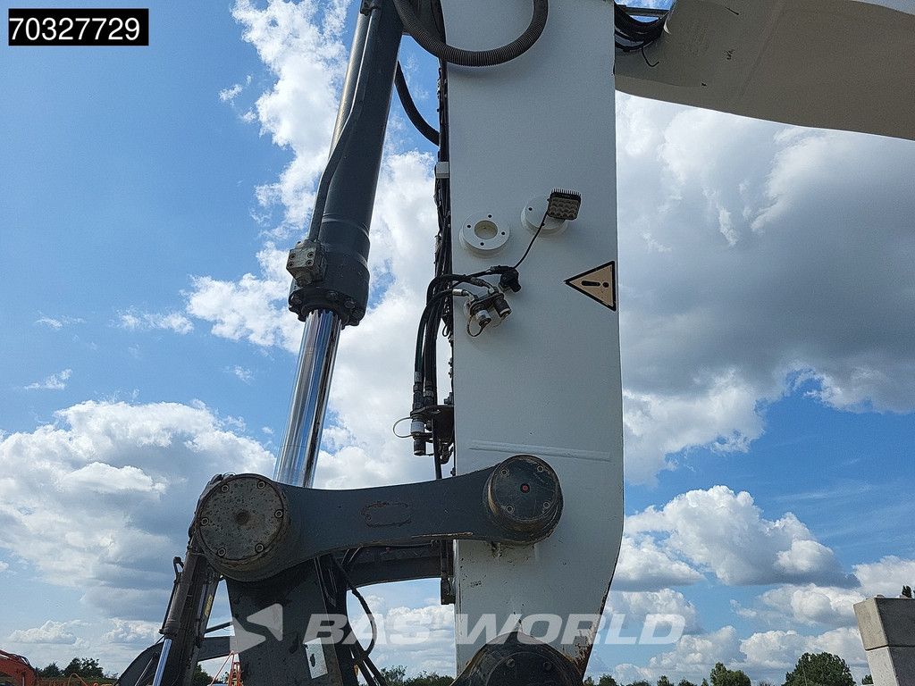 Liebherr R956 HD