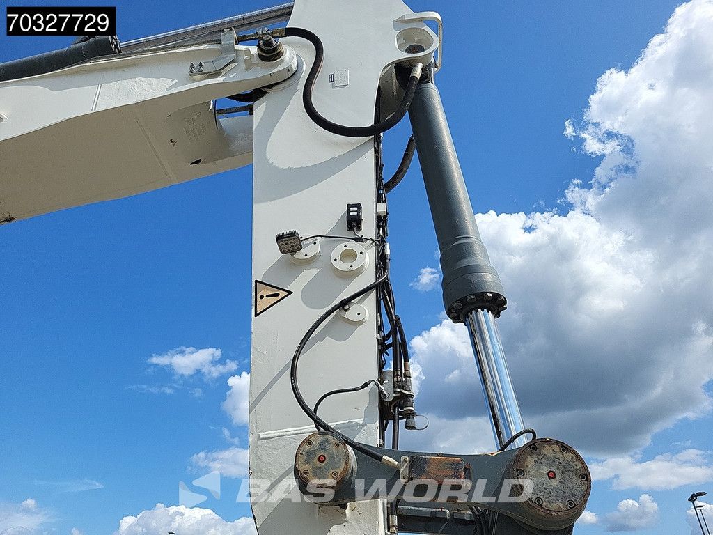 Liebherr R956 HD