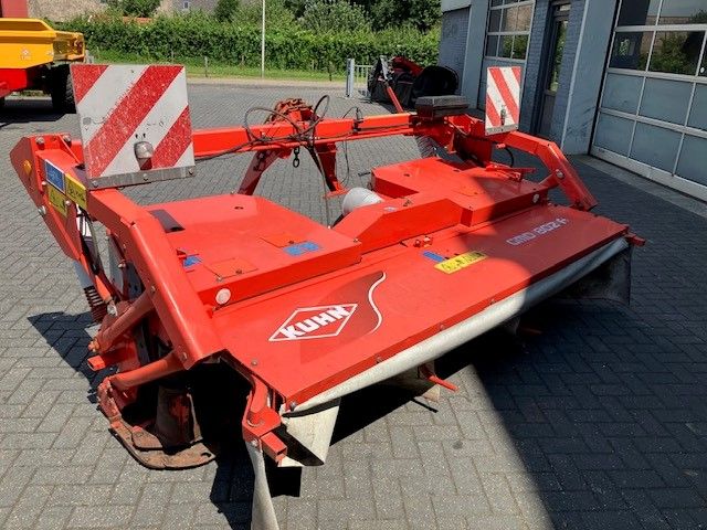 Kuhn Kuhn GMD 802 F-FF Frontmaaier