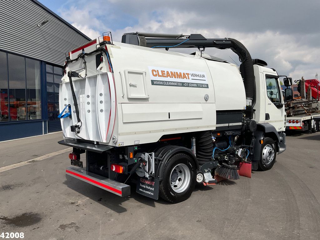 DAF FA LF 230 Johnston VT 650