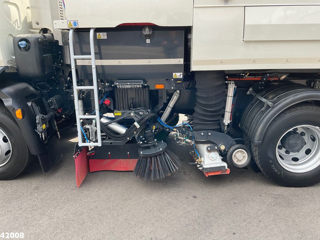 DAF FA LF 230 Johnston VT 650