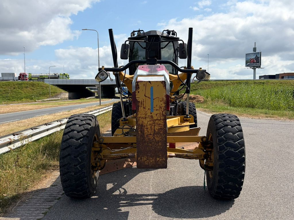 Caterpillar 140M2