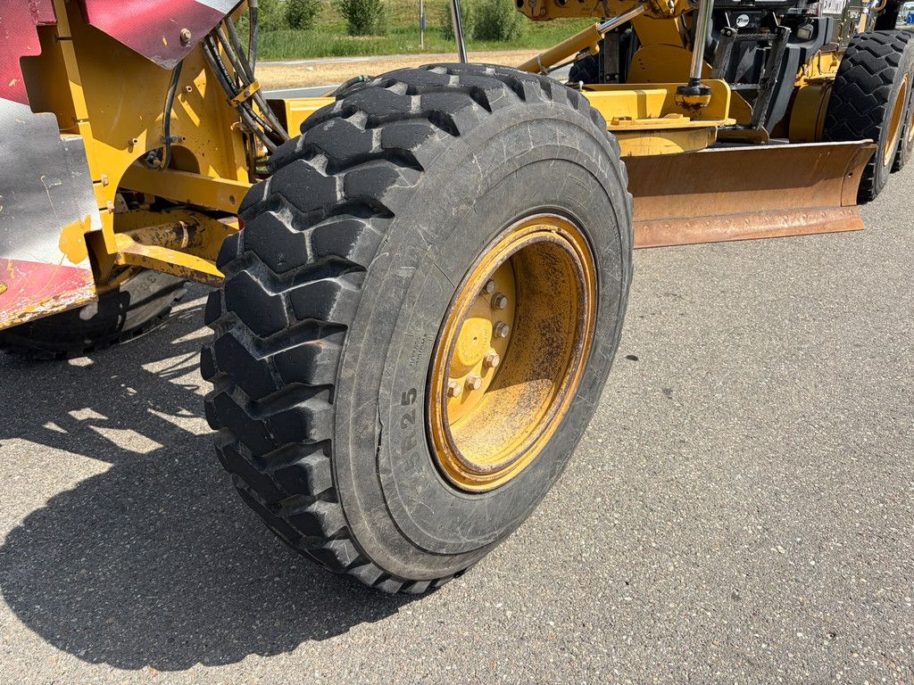 Caterpillar 140M2