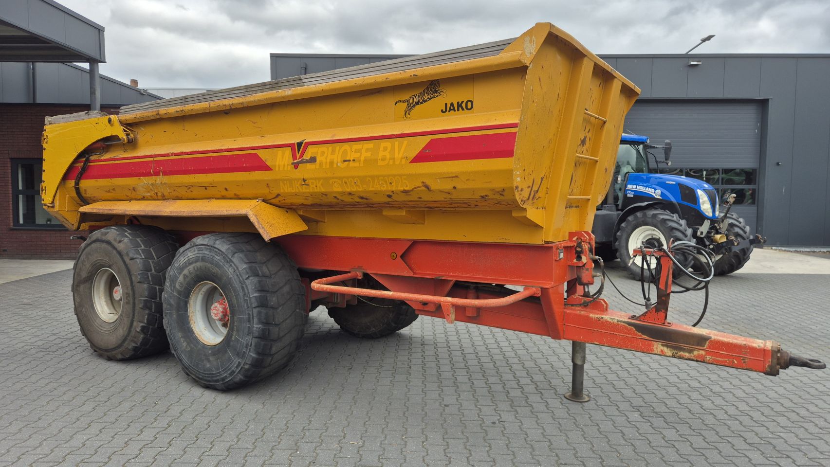 2X JAKO Tiger 240SK Gronddumper Zandkipper