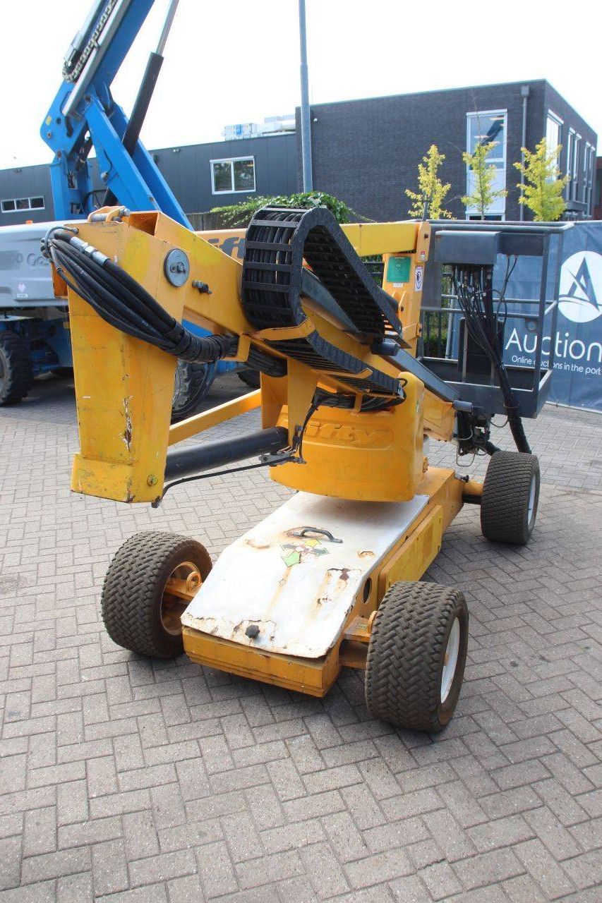 Knikarmhoogwerker Nifty HR12NE 12m Elektrisch 2012