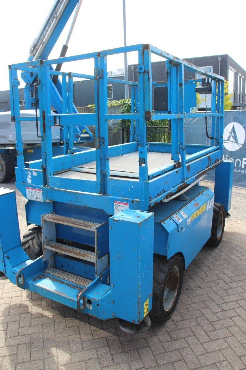 Schaarhoogwerker Genie GS2668RT Diesel 10m 2008