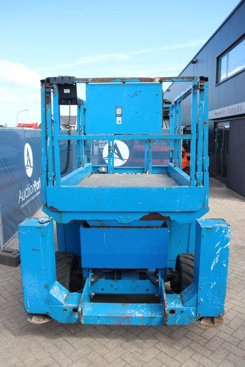 Schaarhoogwerker Genie GS2668RT Diesel 10m 2008