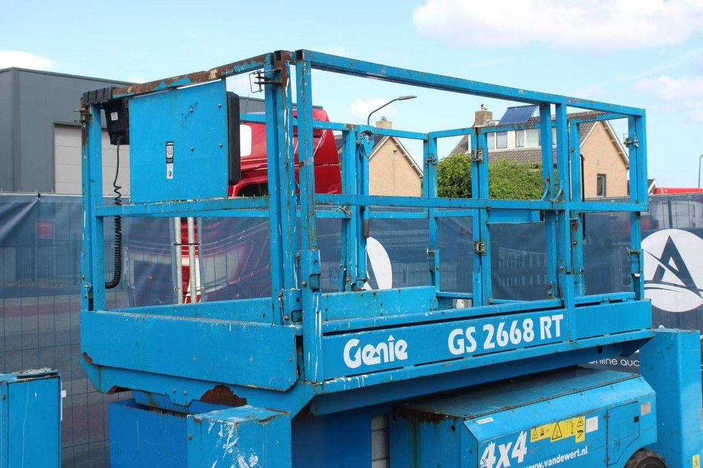 Schaarhoogwerker Genie GS2668RT Diesel 10m 2008