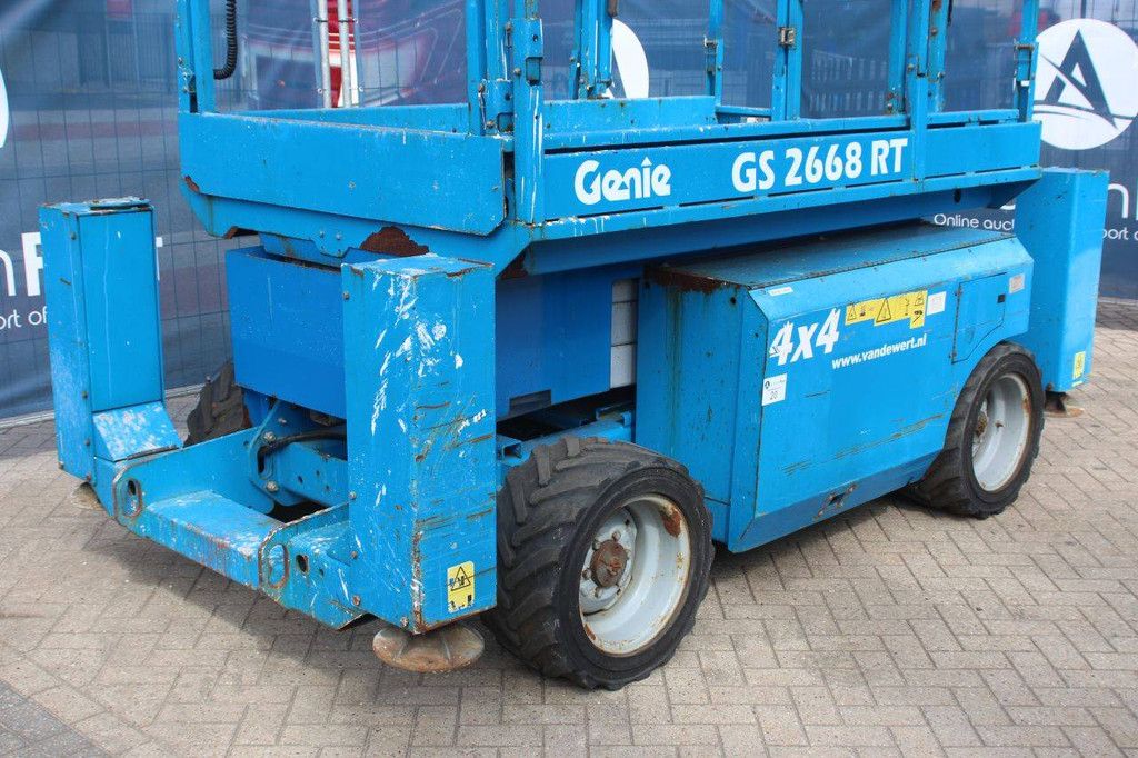 Schaarhoogwerker Genie GS2668RT Diesel 10m 2008