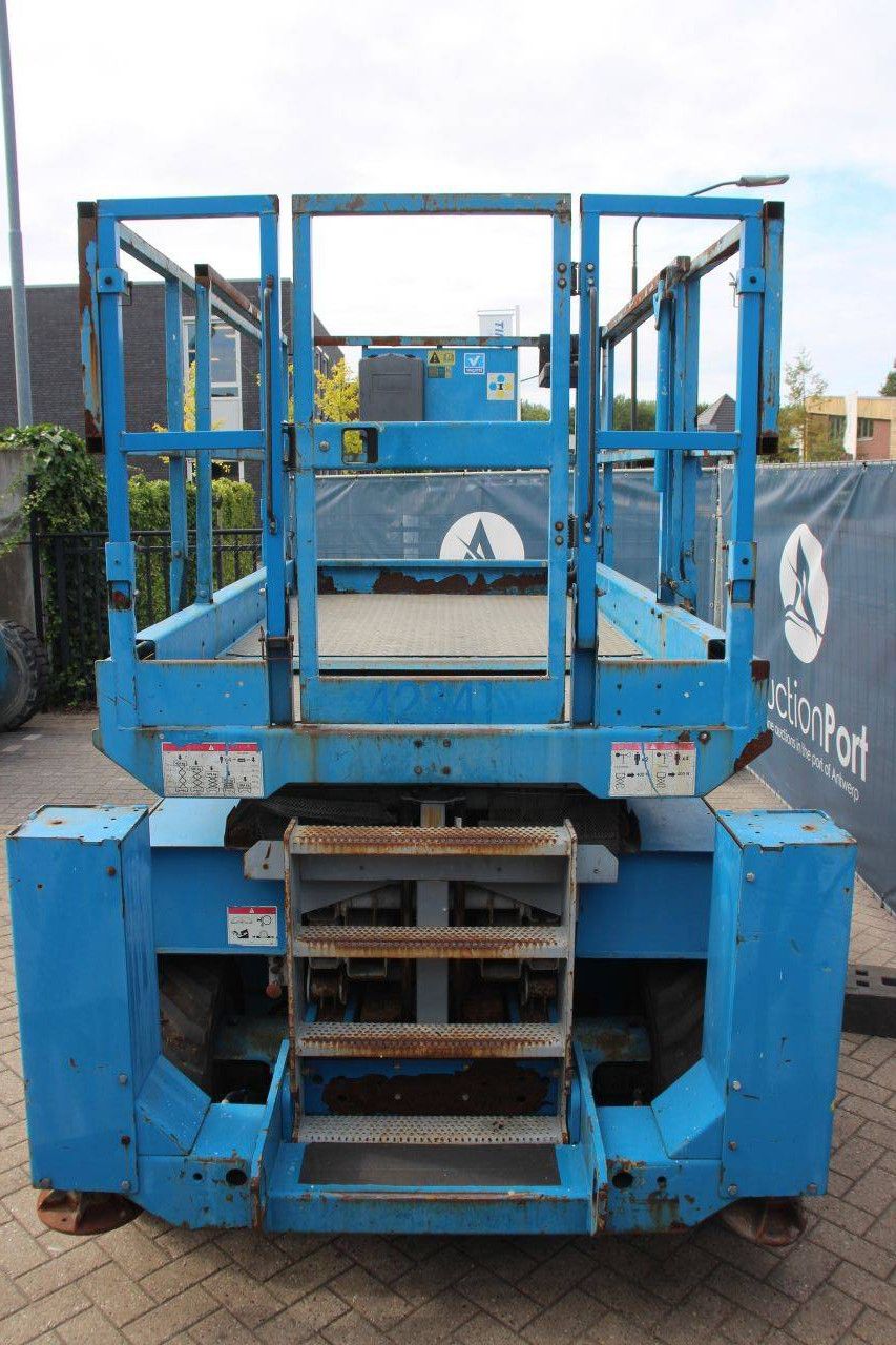 Scherenbühne Genie GS3268RT Diesel 12m 2007