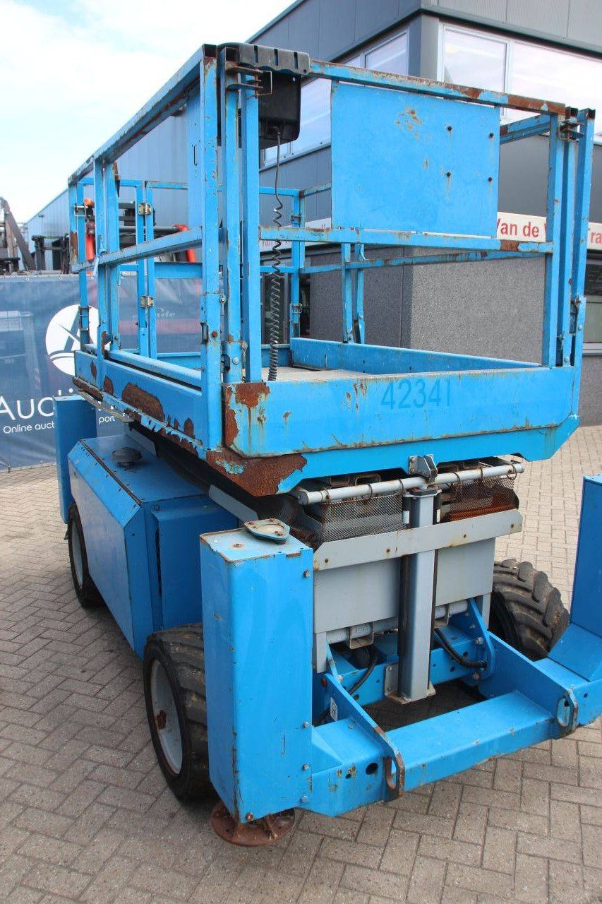 Scherenbühne Genie GS3268RT Diesel 12m 2007
