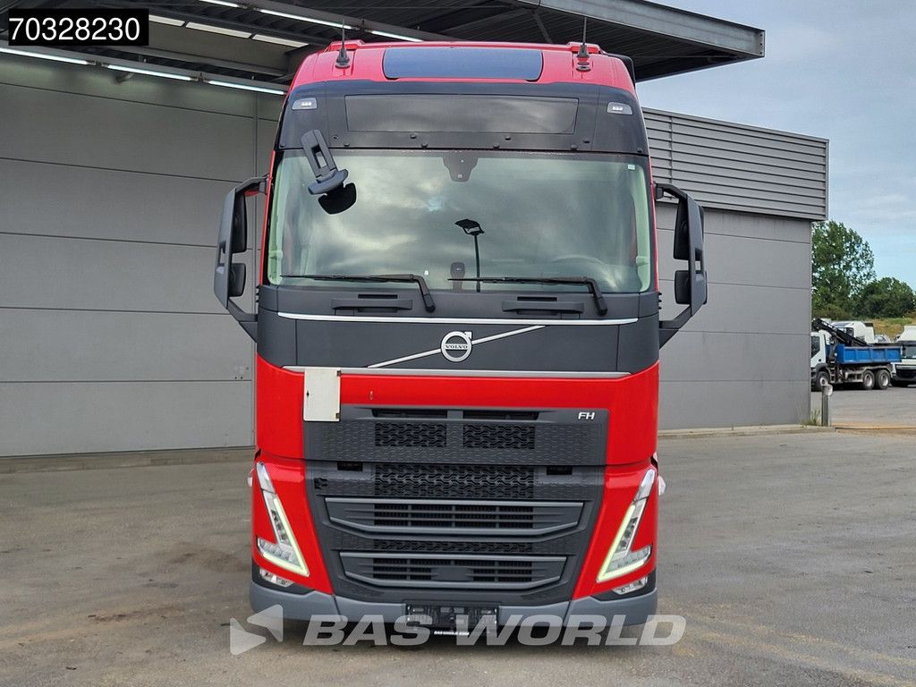 Volvo FH 460 4X2 Mega XL 2x Tanks ACC Navi