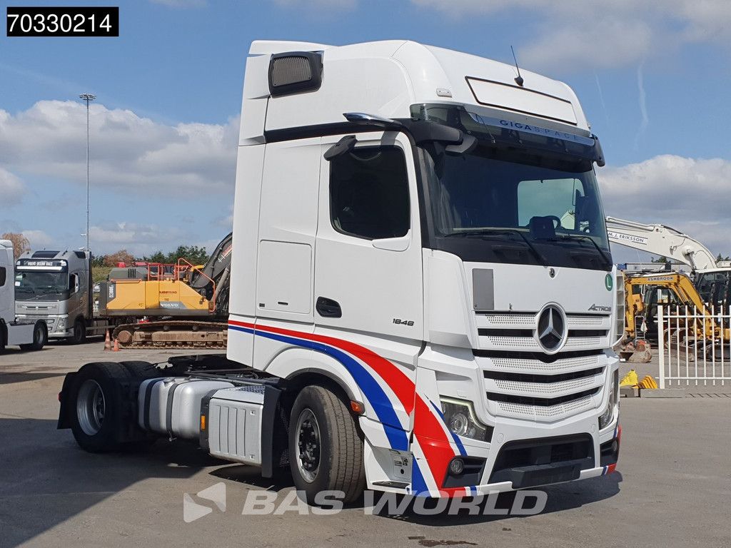Mercedes Actros Actros 1848 4X2 GigaSpace Mega 2x Tanks ACC Navi Standklima