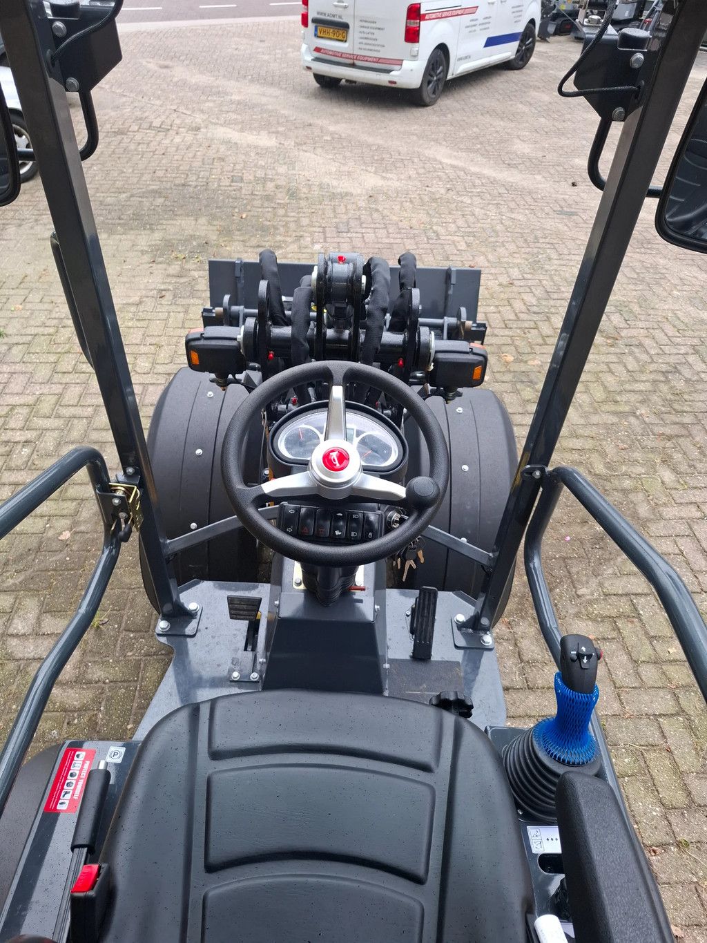 CMH w1160 Mini loader shovel 2.2 tons kubota ( Weidemann )