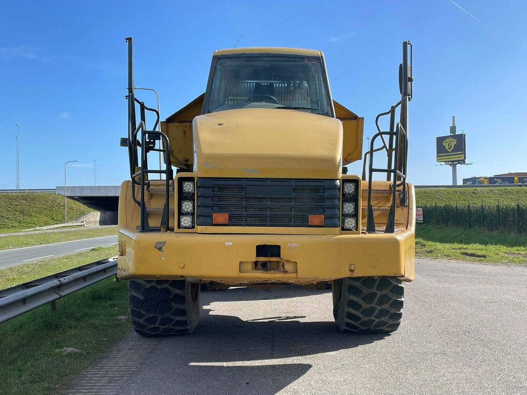 Caterpillar 740