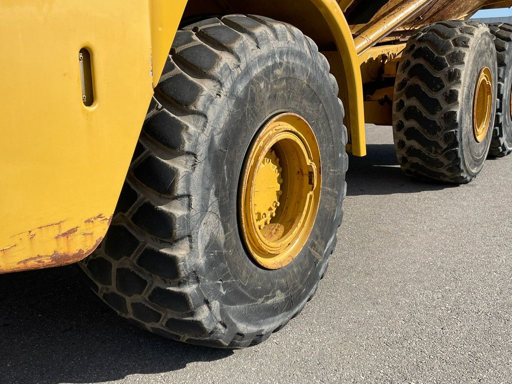 Caterpillar 740
