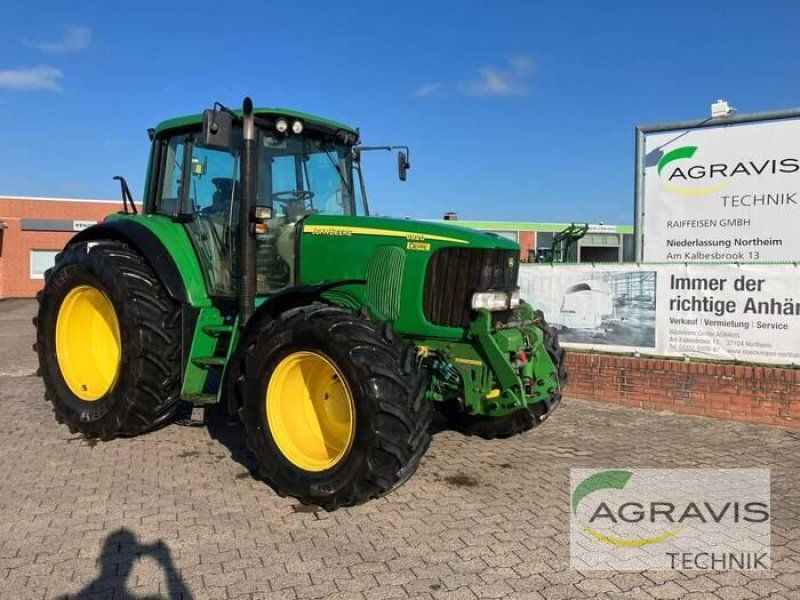 John Deere 6920