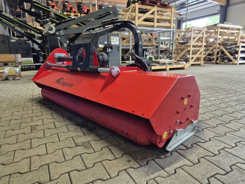 DRAGONE VL 220 /Schlegel für Traktor-Vorführgerät-
