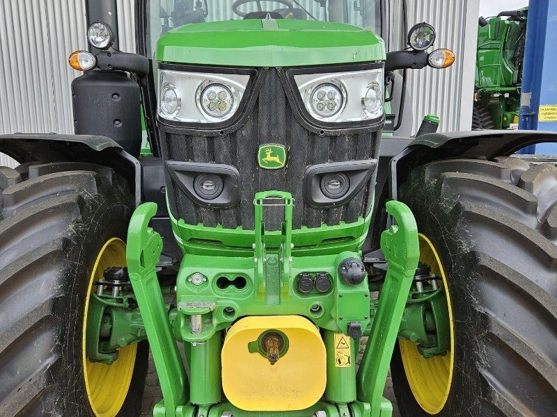 John Deere 6R150