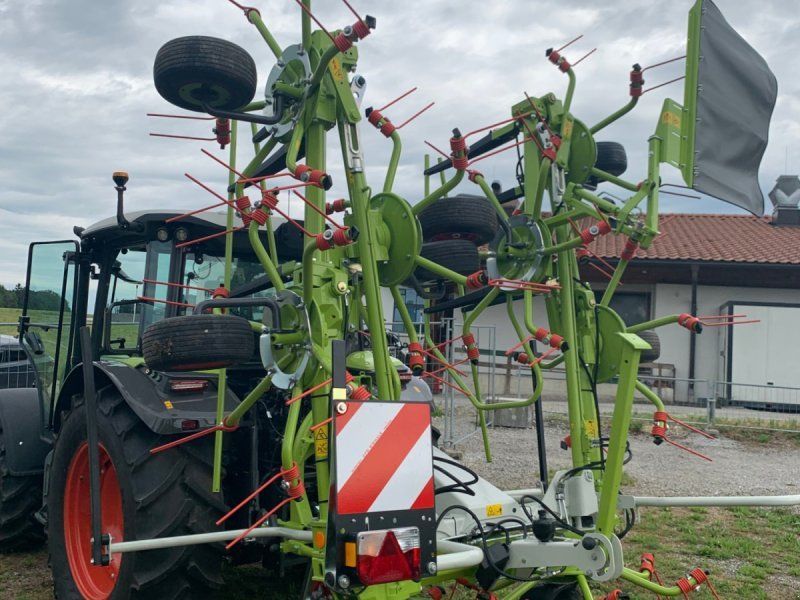 Claas Volto 900