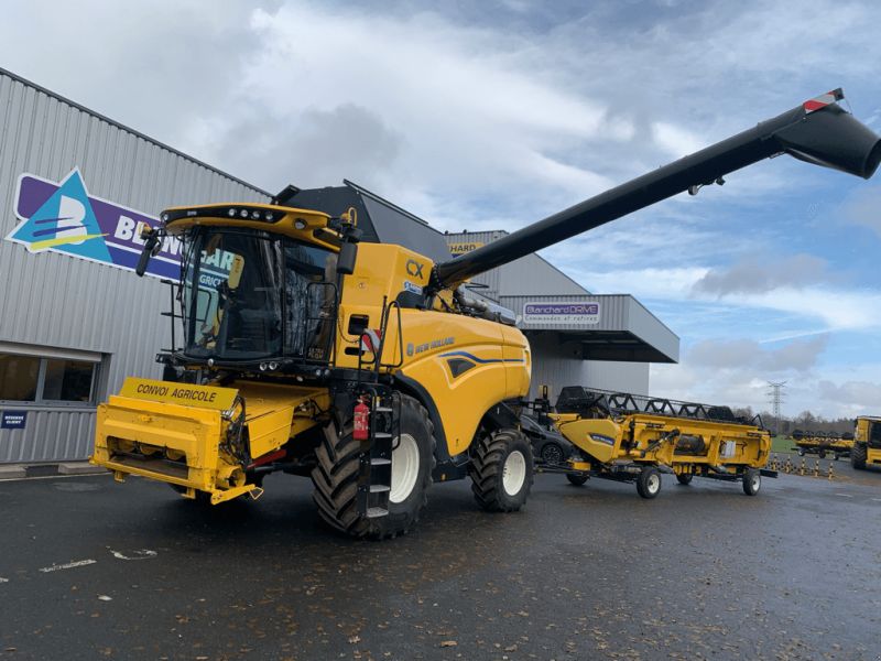 New Holland CX 8.70