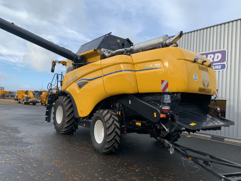New Holland CX 8.70