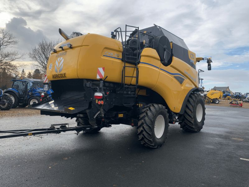 New Holland CX 8.70