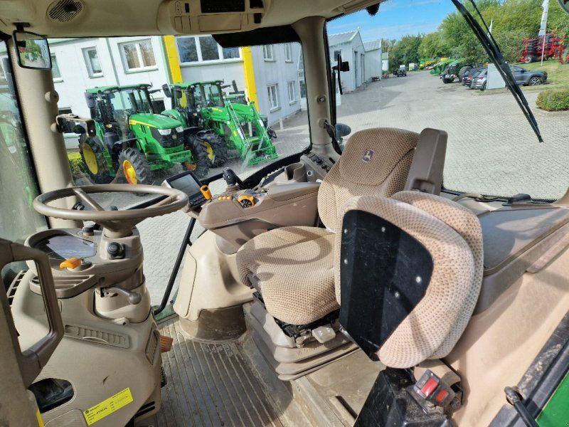 John Deere 6215R DirectDrive