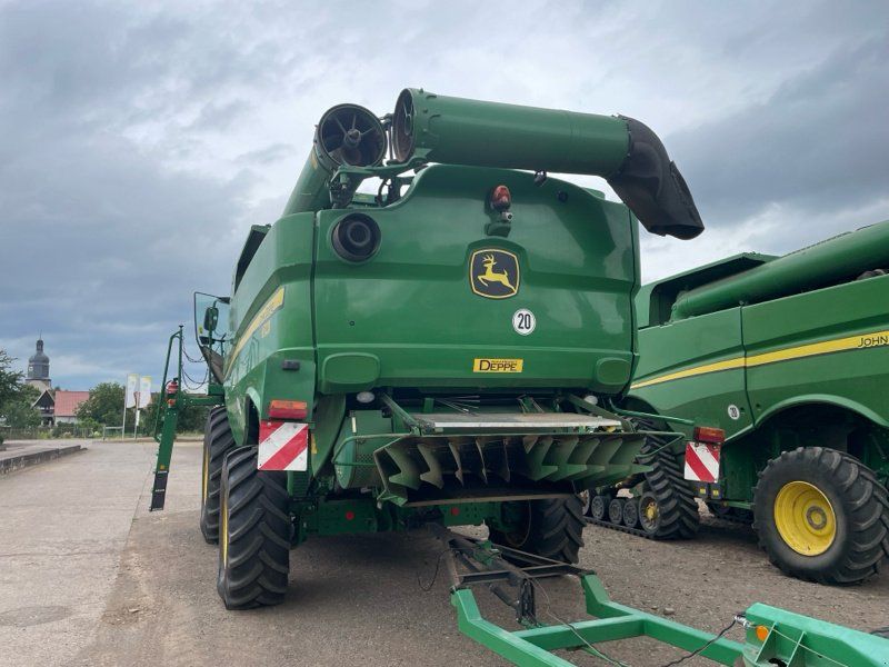 John Deere S670 4x4