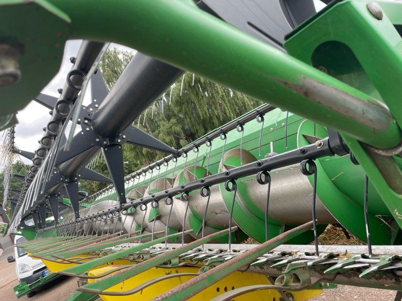John Deere S670 4x4
