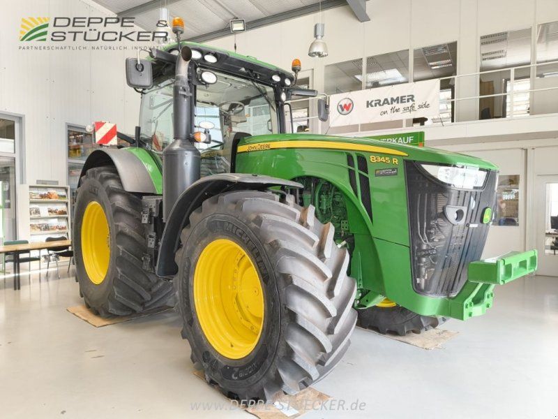 John Deere 8345R