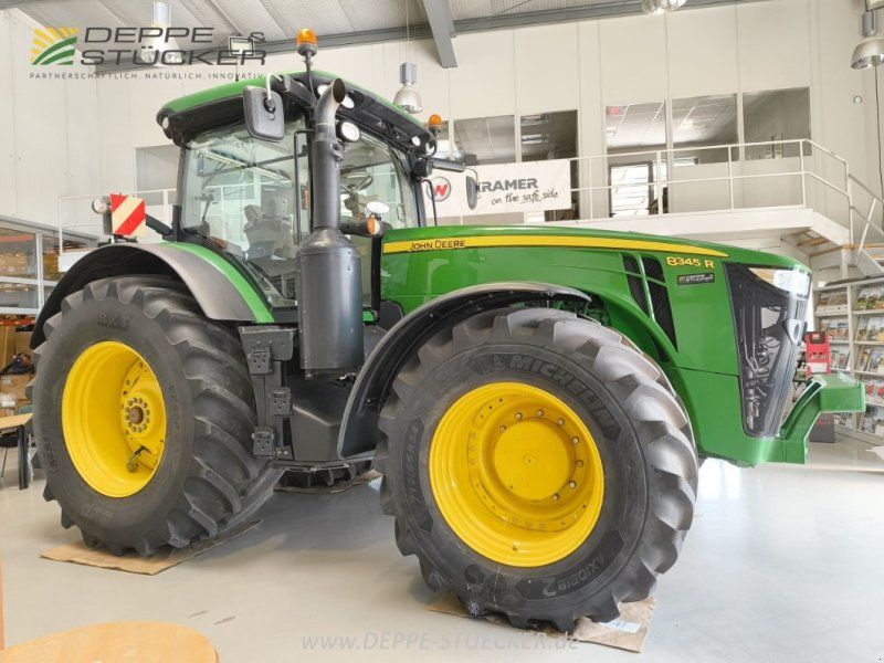 John Deere 8345R