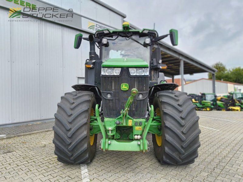 John Deere 7R 310