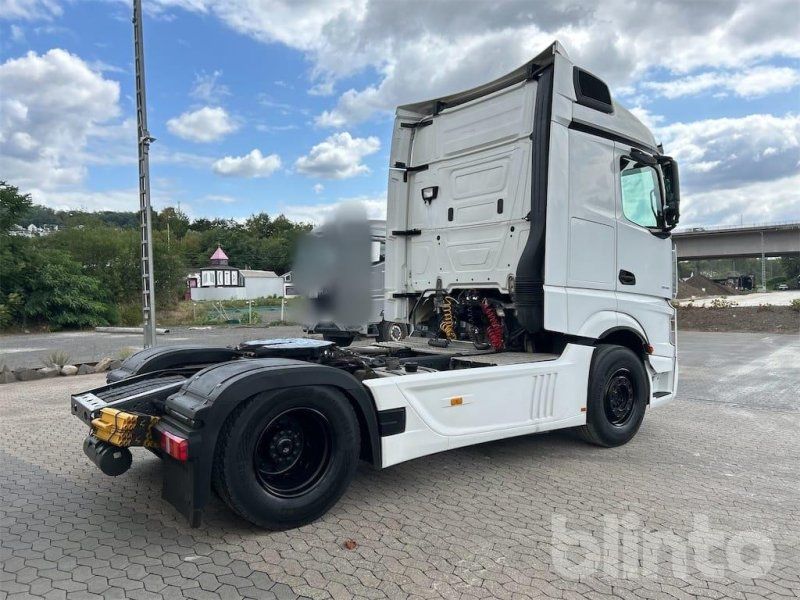 Mercedes-Benz Actros 1845