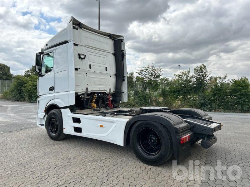 Mercedes-Benz Actros 1845