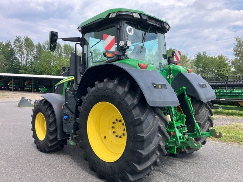 John Deere 7R 330/ Frontzapfwelle/ StarFire 6000/ Reifen neu