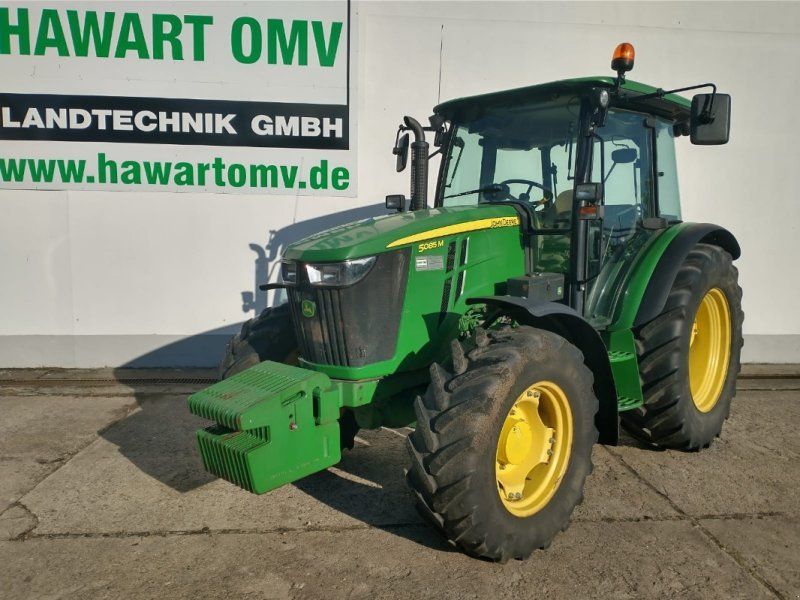 John Deere 5085M