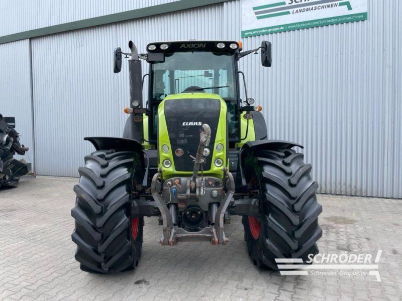 Claas AXION 810