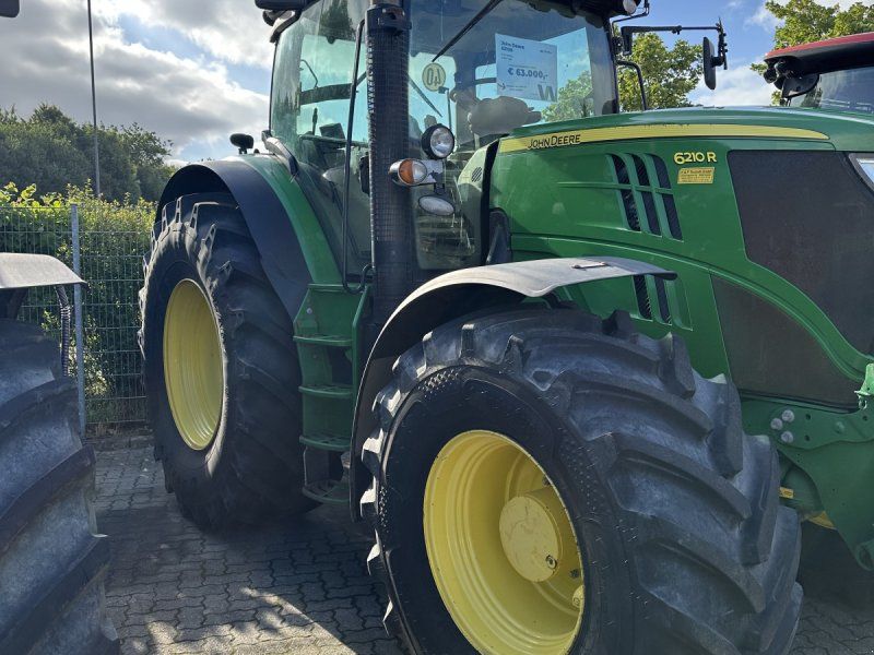 John Deere 6 210 R