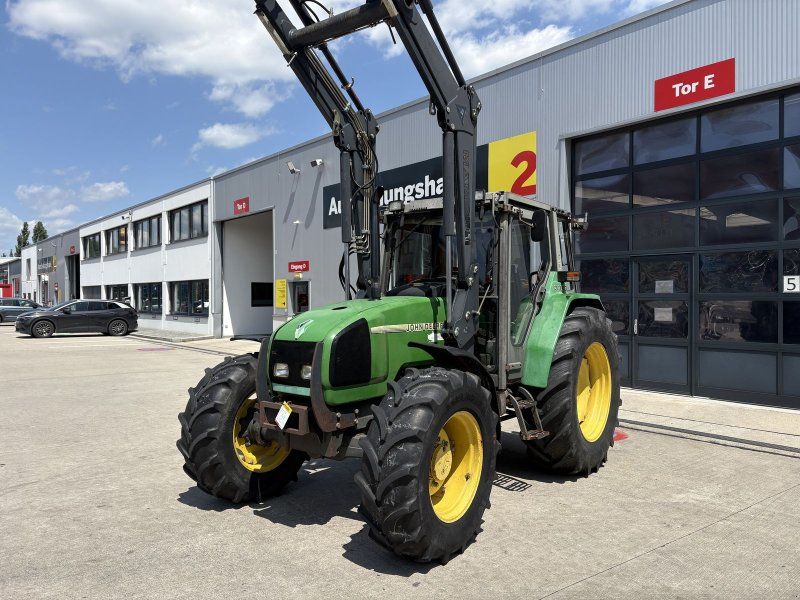 John Deere 3300