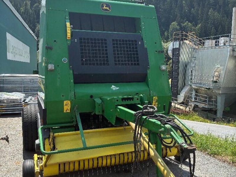 John Deere 582