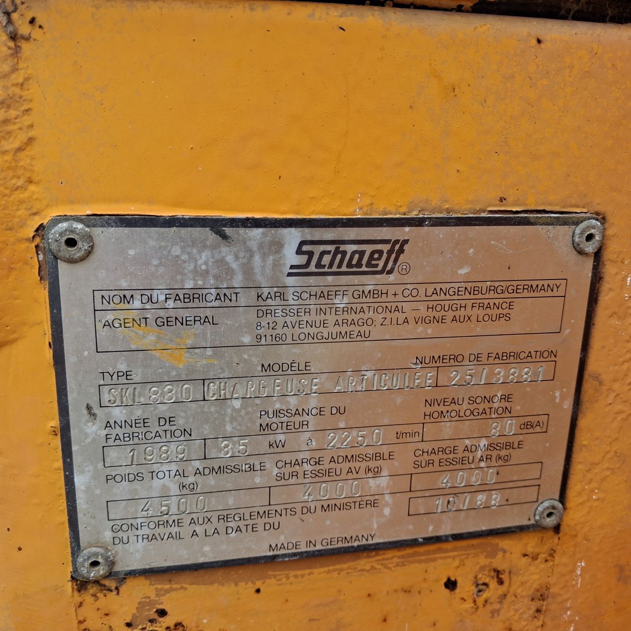 Schaeff SKL830 Shovel.