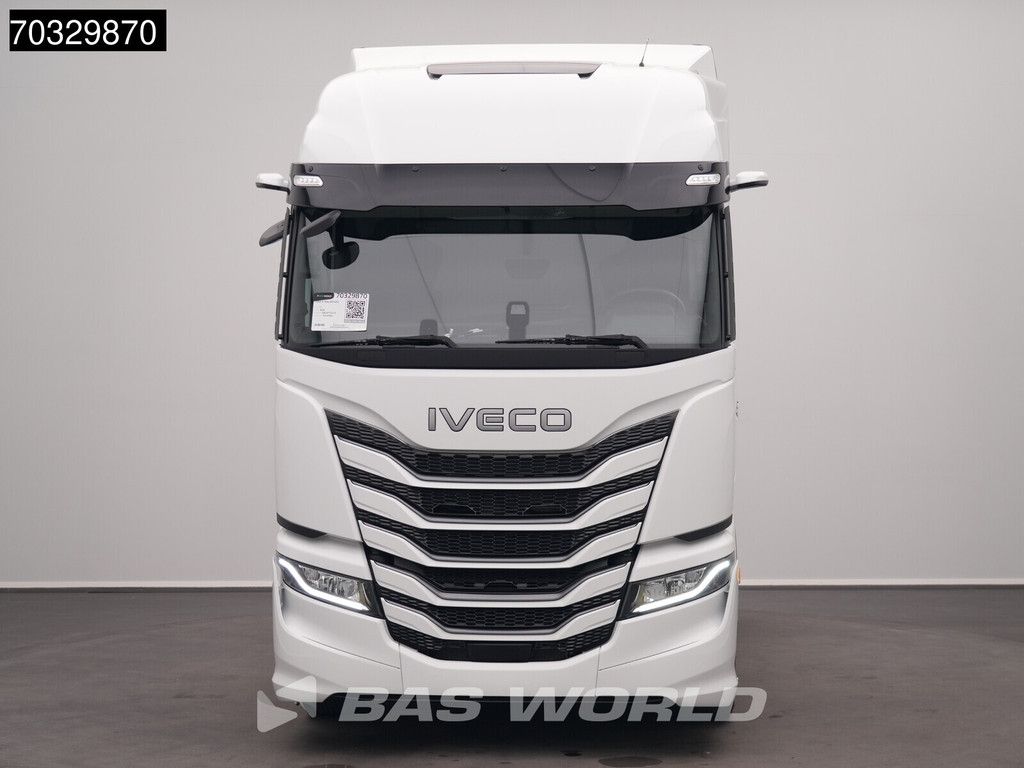 Iveco S-Way 500 4X2 NEW! HPEB ACC 2x beds Mirrorcams 2x tanks Parking Cooler